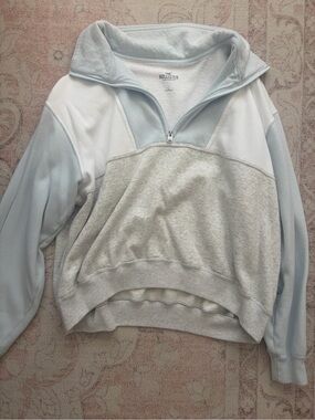 Hollister Pastel Blue, White & Heather Gray Half-Zip Pullover